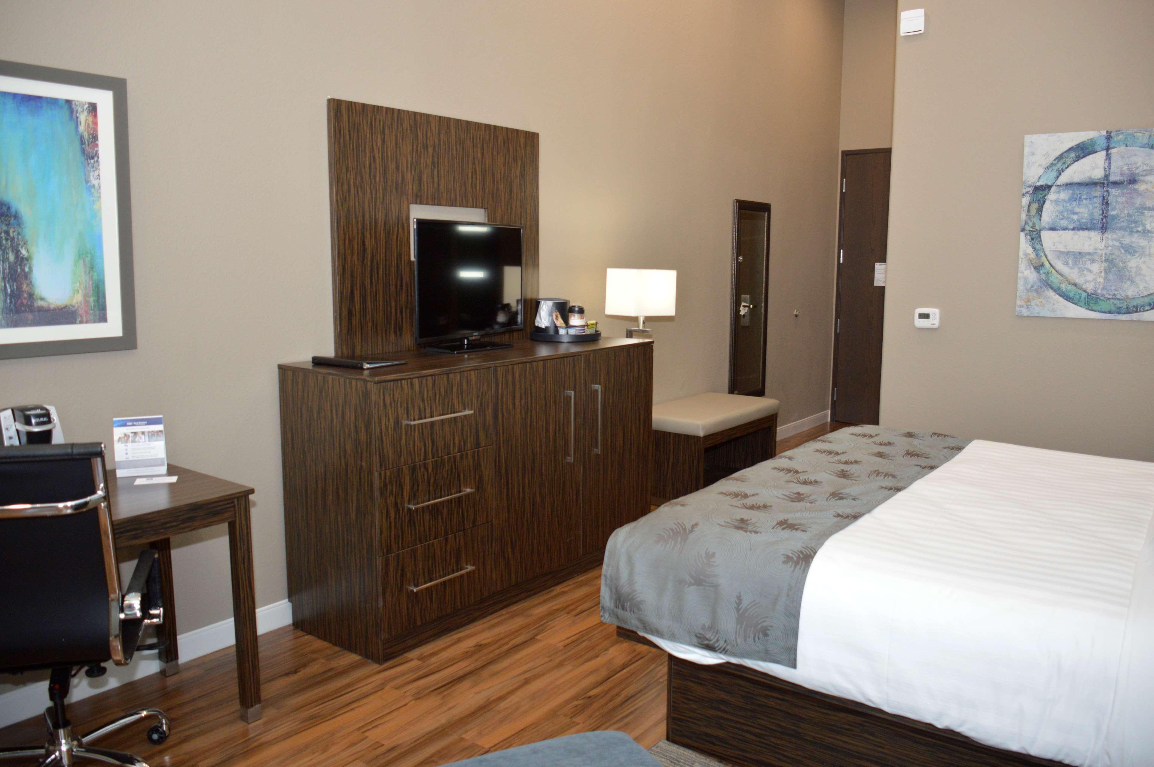 Best Western Plus Pflugerville Inn & Suites Exterior foto