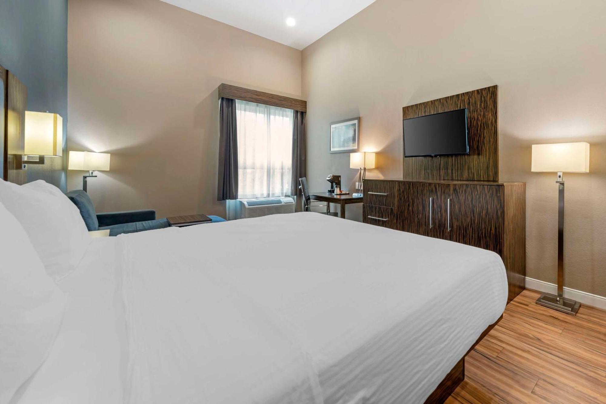 Best Western Plus Pflugerville Inn & Suites Exterior foto